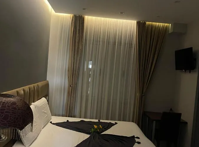 Penzion Alb Studio Apartments - Easy Access To City Center 3*